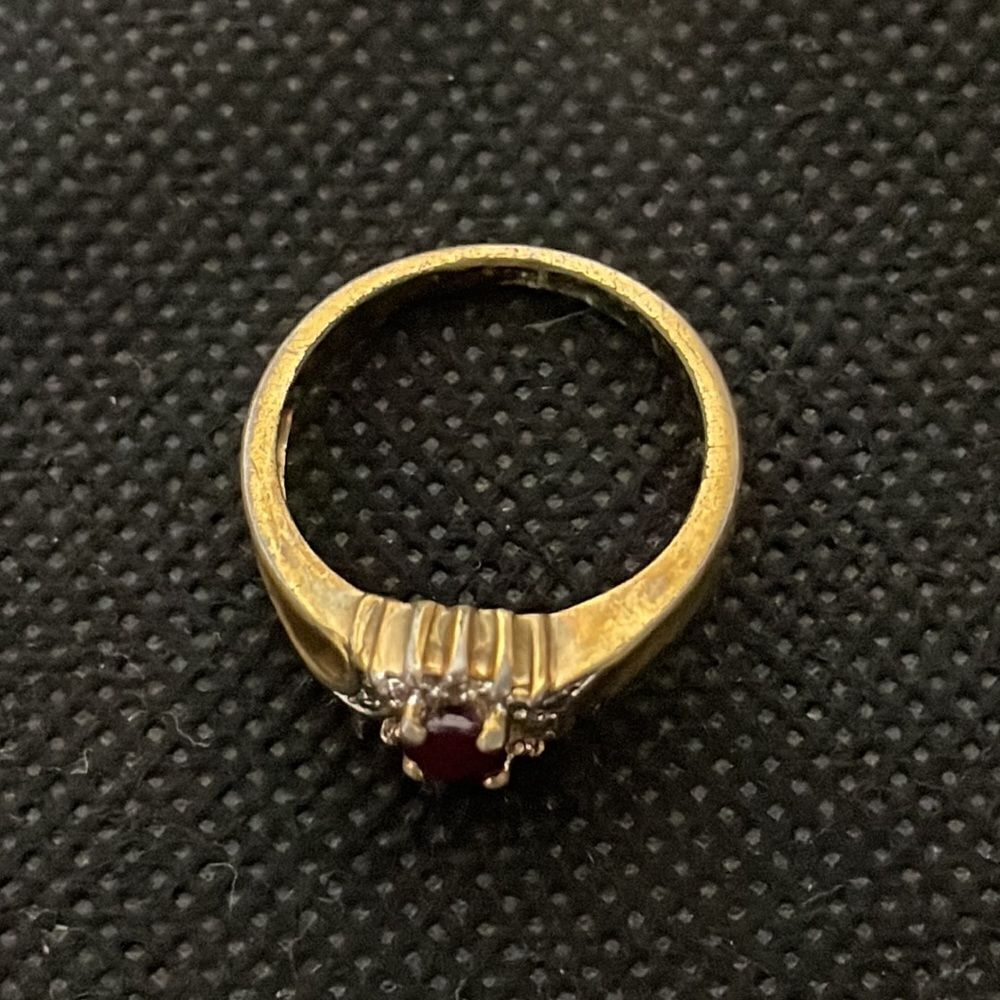 COPY - Ring with a red gem - Picture 3 of 6
